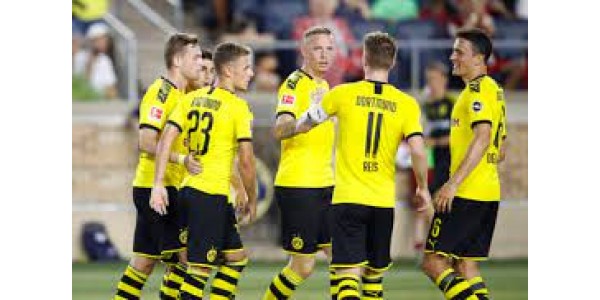Borussia Dortmund kukistaa 1. FC Union Berlinin Borussia Dortmund kukistaa 1. FC Union Berlinin